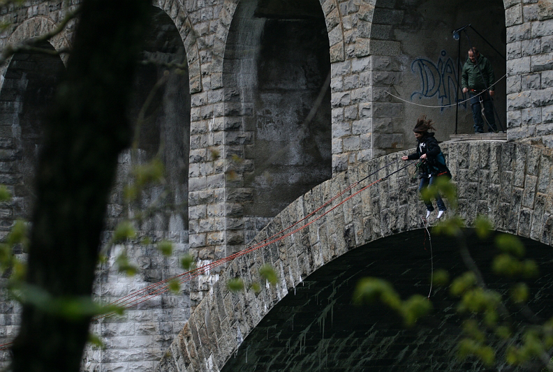 Saut pendulaire viaduc